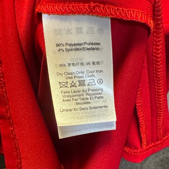 NWOT Elegant Red Shift Dress with Button-Detail Sleeves by Donna Karan Size 14 - Picture 7 of 8